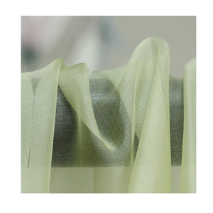 Tissu en <span class=keywords><strong>organza</strong></span> <span class=keywords><strong>de</strong></span> <span class=keywords><strong>soie</strong></span> pure 140 pour robe <span class=keywords><strong>de</strong></span> mariée, vente en gros, OEKO 100% cm - Product Image 4