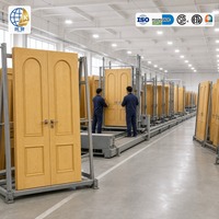 Portes doubles en bois massif de couleur crème, surface peinte, avec panneaux en verre, adaptées aux chambres, aux salles de bain et aux balcons