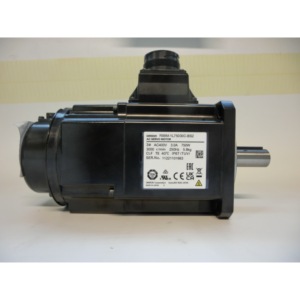 Nuevo Servomotor de CA Serie 1S R88M-1L75030C 750W 1 HP 400Vac 3000RPM con Encoder Absoluto y Montaje de Brida para Automatización Industrial - Product Image 2