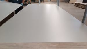 Pannelli di <span class=keywords><strong>Compensato</strong></span> Melaminico Laminato da 15 16 18 <span class=keywords><strong>mm</strong></span> all'Ingrosso per Strutture di Armadi, Guardaroba e Mobili da Cucina - Product Image 6