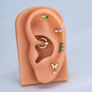 Toposh Joyería de Moda para Piercings Corporales: Anillo Labret de Titanio F136 de Base Plana, Zirconia, para Labio, Cartílago de Oreja, <span class=keywords><strong>Tragus</strong></span>, <span class=keywords><strong>Espiral</strong></span>, Daith y Pendientes - Product Image 4