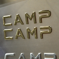 Fabrication sur mesure d'étiquettes personnalisées en PVC 3D argenté, écologiques, à transfert thermique, avec logo personnalisé pour vêtements, sacs et chaussures