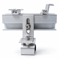 Système de fixation à pince trapézoïdale en aluminium avec pied en L et joint EPDM pour panneau solaire