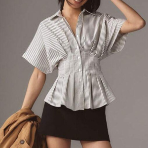 เสื้อเชิ้ตโพลีเอสเตอร์ทรงวีคอ ระบายอากาศได้ดี กระชับเอว ช่วยให้ดูผอมเพรียว สวมใส่สบาย เหมาะสำหรับฤดูใบไม้ร่วงและฤดูร้อน ติดกระดุม ดีไซน์จีบอเนกประสงค์ - Product Image 4