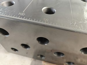 Banc de travail de soudage <span class=keywords><strong>perforé</strong></span> 3D fabriqué en usine avec système mobile pour dimensions personnalisées - Product Image 6