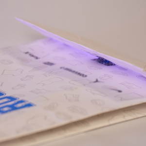 ถุงกระดาษคราฟท์พิมพ์ลายตามสั่ง สีขาว เคลือบฟิล์ม ปั๊มนูน/ปั๊มจม ราคาโรงงาน ของใหม่ - Product Image 5