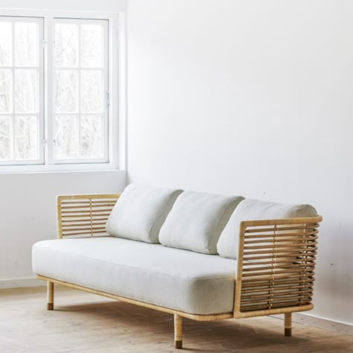 Direct Vietnam Manufacturer Durable Solid Wood Rattan Sofa Bed Well