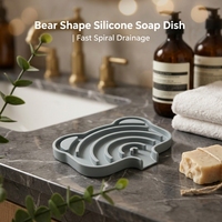 Support de Savon en Silicone en Forme d'Ours Mignon avec Rainures Spirales Auto-Drainantes, Antidérapant, Facile à Nettoyer, Flexible pour Évier de Salle de Bain et Douche