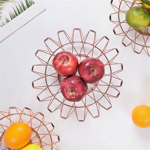 Panier à fruits pliable classique en fil de fer rétractable avec fonction de drainage, rangement domestique portable - Product Image 4