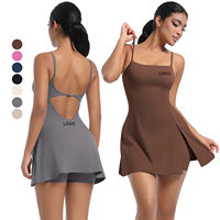 Gaun Tenis Olahraga Anti-Gesek Ringan Desain OEM untuk Wanita, Bernapas, dengan Bantalan Dada, Tali Punggung Cantik, Set Rok untuk Yoga, Golf, dan Fitness
