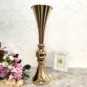 Vase à fleurs artificielles en métal doré <span class=keywords><strong>de</strong></span> haute qualité, design moderne pour la décoration <span class=keywords><strong>de</strong></span> la maison, les mariages, les fêtes, les événements, <span class=keywords><strong>centre</strong></span> <span class=keywords><strong>de</strong></span> <span class=keywords><strong>table</strong></span> floral - Product Image 3