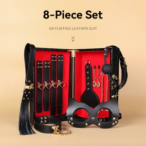 BANSEY Kit de Contrainte en Cuir 8 Pièces avec Étui Crocodile, Collier, Laisse, Menottes, Paddle – Coffret Cadeau Érotique pour Couples - Product Image 1