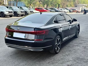 VW Passat 330 TSI Star Elite DSG 137 kW 320 Nm de couple 7DCT, calandre Star, empattement 2871 mm, occasion 2024, idéale pour les trajets quotidiens, excellent rapport qualité-prix - Product Image 6