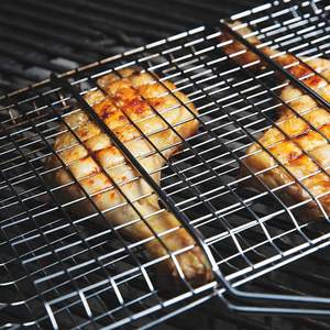 Panier à griller pliable en acier inoxydable antiadhésif <span class=keywords><strong>pour</strong></span> <span class=keywords><strong>barbecue</strong></span> grill panier outils grill maille <span class=keywords><strong>pour</strong></span> poisson Steak porte-légumes - Product Image 5