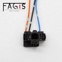 Nouveau phare de voiture Fagis H4 avec prise de voiture verrouillable 18 AWG 12 cm certifié CE Garantie 1 an pour une utilisation automobile