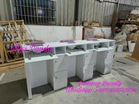 Yicheng Beauty usine table à ongles avec aspirateur violet salon de manucure triple table de manucure avec collecteur de poussière au meilleur prix