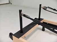 Bangku Pilates kayu Maple lipat desain kaki dapat diatur mesin kebugaran profesional untuk latihan Studio rumah
