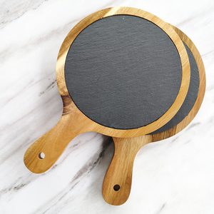 Outil de cuisine multifonctionnel <span class=keywords><strong>Plateau</strong></span> à pizza <span class=keywords><strong>en</strong></span> bois <span class=keywords><strong>avec</strong></span> planche à fromage circulaire Paire de <span class=keywords><strong>poignées</strong></span> <span class=keywords><strong>en</strong></span> <span class=keywords><strong>ardoise</strong></span> Technique gravée - Product Image 6