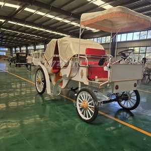 Charrette électrique vintage sans chevaux, utilisable pour le tourisme, les centres de villégiature, les mariages, les séances photo et les événements publics. - Product Image 4