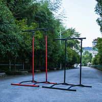 Station de musculation multifonctionnelle avec barre de traction et tour d'exercices – Prix de gros