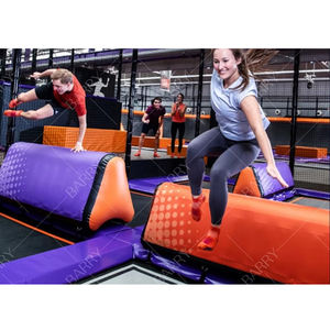 Parc <span class=keywords><strong>de</strong></span> <span class=keywords><strong>trampoline</strong></span> intérieur et extérieur Blocs <span class=keywords><strong>de</strong></span> parkour Équipement d'entraînement <span class=keywords><strong>de</strong></span> gymnastique Ensemble d'obstacles Airtrack à vendre - Product Image 1