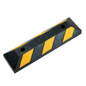Bloque de estacionamiento de caucho resistente, tope de estacionamiento de caucho reciclado duradero para coches, furgonetas y camiones - Product Image 4