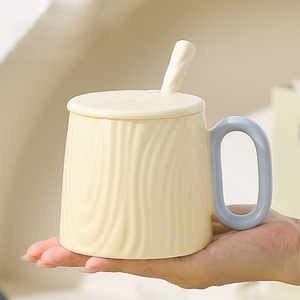 <span class=keywords><strong>Taza</strong></span> <span class=keywords><strong>de</strong></span> Cerámica Creativa con Textura <span class=keywords><strong>de</strong></span> Madera Ondulada, con Tapa y Cuchara, 350 ml, para Café o Té, para Oficina u Hogar - Product Image 5
