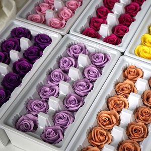 Vente en gros <span class=keywords><strong>de</strong></span> fleurs conservées aux couleurs décoratives personnalisées, tête <span class=keywords><strong>de</strong></span> rose éternelle, roses conservées pour toujours - Product Image 2