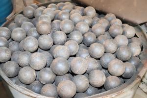 Bolas de Molienda de Acero Inoxidable con Alto Contenido de Cromo y Alta Eficiencia de Molienda de 50 mm, Fundición por Inyección, Industria Química - Product Image 3