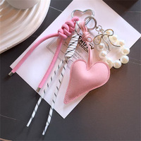 Article Tendance : Charm de Sac en Plastique Cœur Mignon avec Perles, Porte-clés Nœud en Corde Noué à la Main, Pendentif de Sac à Main avec Fermoir Cœur Argenté