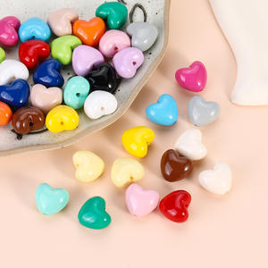 Perles en acrylique peintes couleur unie en forme de cœur, perles percées pour loisirs créatifs, fournitures pour breloques de téléphone et bracelets DIY, vente en gros - Product Image 5
