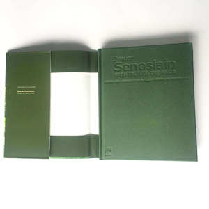 Stampa di Libri Fotografici con Copertina Rigida Personalizzata di Alta Gamma, Stampa in Lamina d'Oro, Colori di Qualità Museale, Perfetto per Arte e Fotografia - Product Image 6