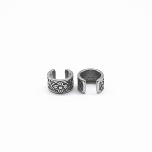 Boucle d'oreille manchette personnalisée pour homme en acier inoxydable 316L, étanche, résistante au ternissement, motif couronne royale, clip d'oreille gothique viking, cadeau - Product Image 3