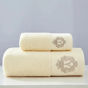 Vente en gros achat en gros 100% serviette en coton serviette en coton adulte de haute qualité/fabricant de serviettes d'hôtel de la Chine