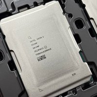 英特尔至强 6530P 处理器 32 核 64 线程 2.3GHz 144MB FC-LGA18N DDR5-6400 服务器 CPU 高性能数据中心 CPU