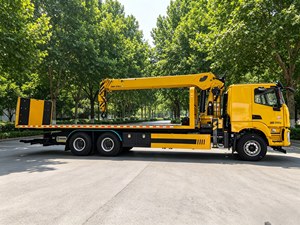 Nouveau camion de sauvetage poids lourd SAIC Hongyan 6x4 diesel à plateau extensible avec grue rotative à 360° et treuil central pour le sauvetage routier et le <span class=keywords><strong>remorquage</strong></span> - Product Image 6