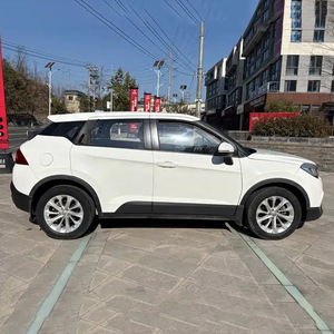 Venta al por Mayor a Precio Económico, Zhonghua <span class=keywords><strong>V3</strong></span> 2016, 1.5L, Transmisión Manual, Tracción Delantera, 5 Plazas, Autos Usados de Gasolina - Product Image 4