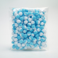 Pompons en acrylique bicolores de 2 cm, très élastiques, mini-boules de pompons douces et moelleuses pour l'artisanat DIY de la maternelle et les fournitures de décoration de cadeaux