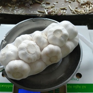 Aglio fresco bianco puro prezzo all'ingrosso a buon mercato in <span class=keywords><strong>vendita</strong></span> aglio cinese con borsa a rete 3P 4P 5P 6P 7P - Product Image 2