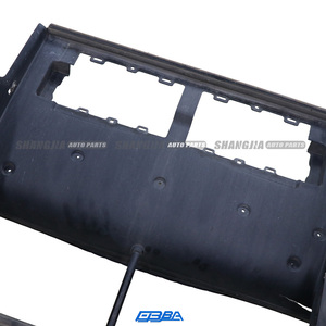 Piezas de Desmontaje del Conducto de Admisión de Aire Delantero para Rolls-Royce Cullinan, Conjunto de Deflector de Aire del Radiador de Plástico - Product Image 4