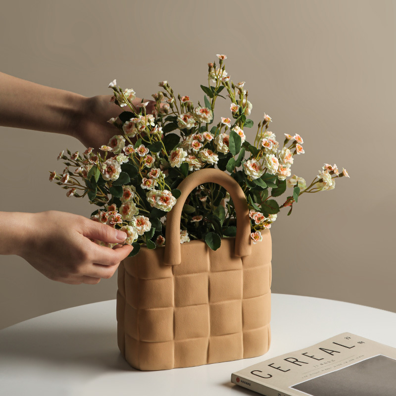 Modern Bag Vase Ceramic Vases Chinese Style Simple Designed Porcelain flower vase