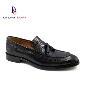 Chaussures habillées Oxford en cuir véritable de haute qualité, fabriquées à la main en Italie, avec logo personnalisé, pour le bureau et les occasions professionnelles, collection automne. - Product Image 1