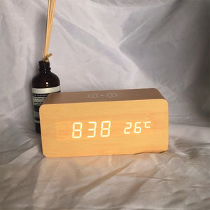 Reloj de escritorio Led diseño de madera carga inalámbrica pantalla Digital de temperatura y humedad para decoración del hogar sala de estar reloj de mesa inteligente - Product Image 5