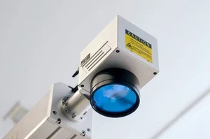 เครื่องเลเซอร์ไฟเบอร์ 20W 60W 100W สำหรับทำเครื่องหมายบนวัสดุ  แบบตั้งโต๊ะ CNC พกพาสะดวก กำลังสูง สำหรับแกะสลักและตัดโลหะ รองรับไฟล์ DXF/PLT/BMP ควบคุมด้วยระบบ Beckhoff - Product Image 6