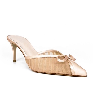 Mezze <span class=keywords><strong>scarpe</strong></span> <span class=keywords><strong>con</strong></span> <span class=keywords><strong>tacco</strong></span> <span class=keywords><strong>con</strong></span> punta chiusa a fiocco <span class=keywords><strong>con</strong></span> tacchi medi viola per le signore a pieghe in Mesh muli neri - Product Image 2