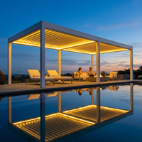 Pergola moderne en aluminium robuste et imperméable avec toit à lamelles et éclairage LED intégré pour balcon et bord de piscine