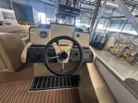Kapal Pesiar Mewah Aluminium dengan Sunbed, BBQ, Konstruksi Las, Mesin Luar 30FT untuk Pariwisata, Hiburan, dan Wisata