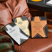 Petit Pont Cadeaux de Bienvenue de Haute Qualité Trophée en Cristal de Salon Trophées Imprimés UV Médailles Plaques avec Base en Marbre en Bois