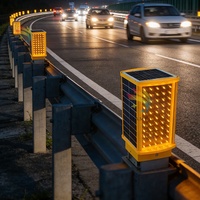 Feu de signalisation solaire LED IP65 rouge/jaune clignotant, lampe stroboscopique de sécurité routière pour avertissement de danger sur autoroute et zone de construction
