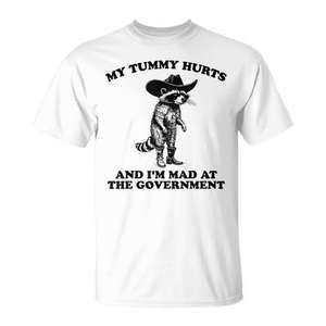 Mi vientre dueja y estoy enfadado con el gobierno - Camiseta Cowboy Raccoon - Product Image 1